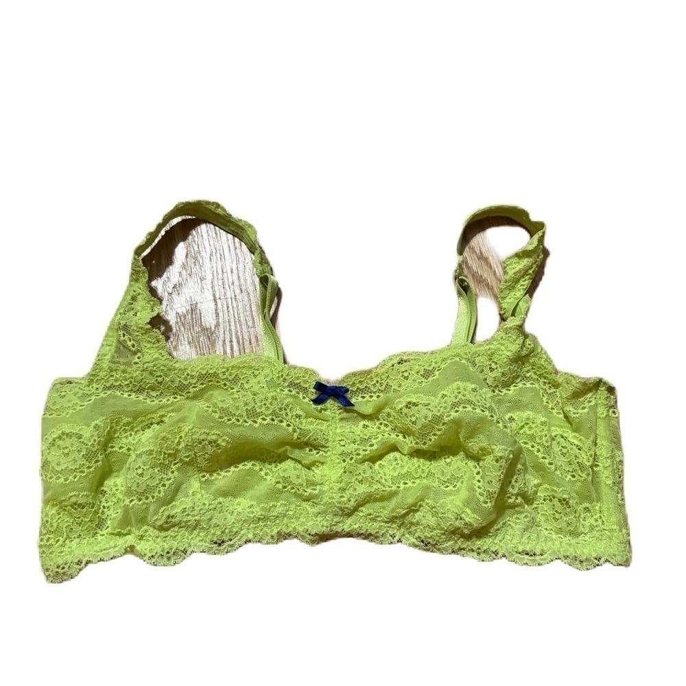 Victoria’s Secret Sexy Little Things Lacey Green Bralette Large NEW